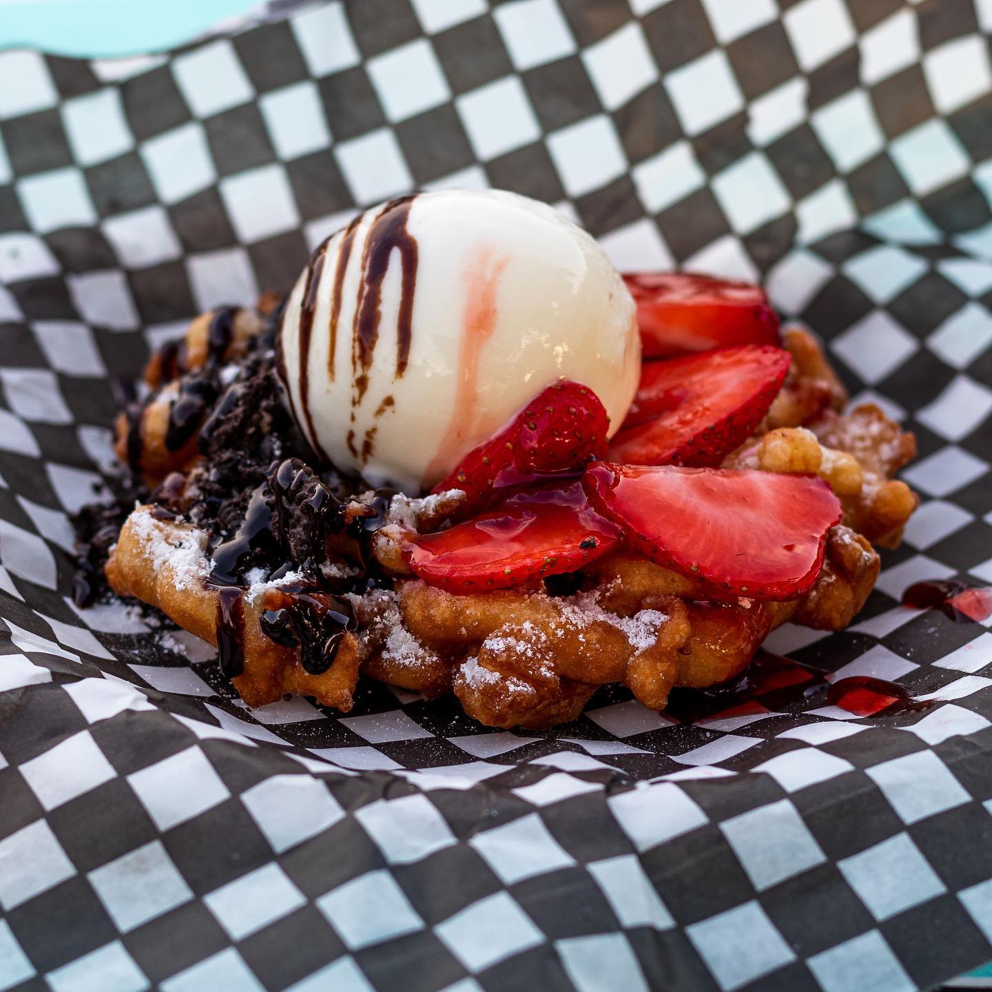 REVIEW: Funnel Cake Kiosk Returns with Mini Mocha Funnel Cake Available  During the 2023 EPCOT International Festival of the Arts - WDW News Today